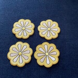 Stoney Clover Lane bundle of 4 yellow daisy patches
